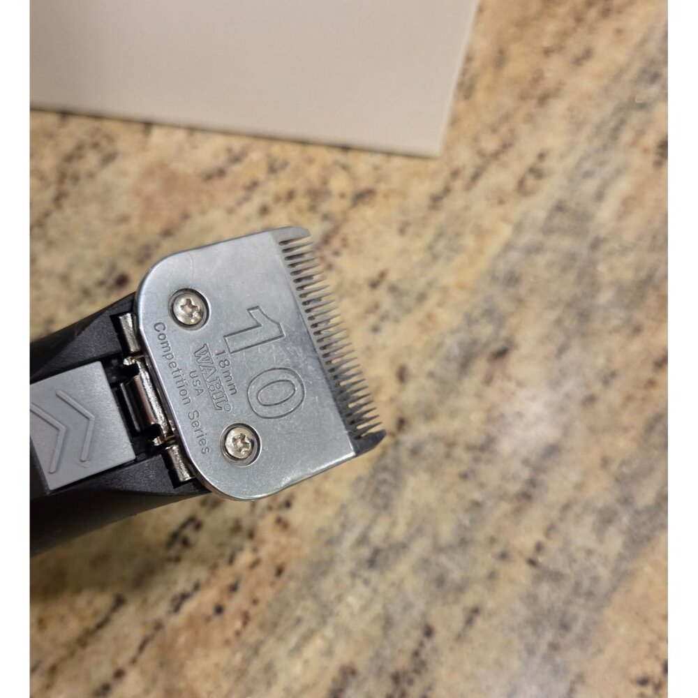 Wahl KM 2 Speed Professional Clippers Model 9757-200 Pet Horse Clipper Grooming - Picture 5 of 14